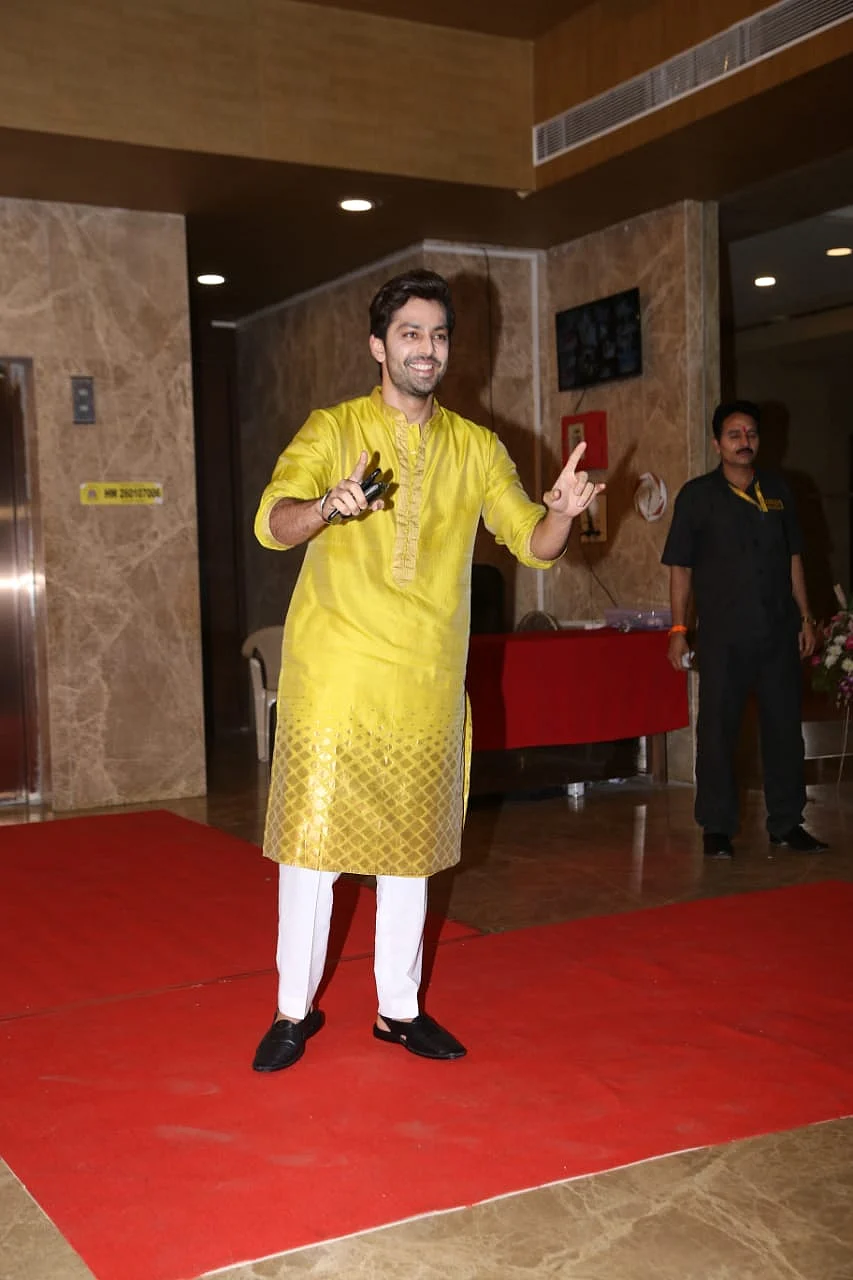 Salman Khan, Sonakshi Sinha and other B-town celebs attend Ramesh Taurani's Diwali bash