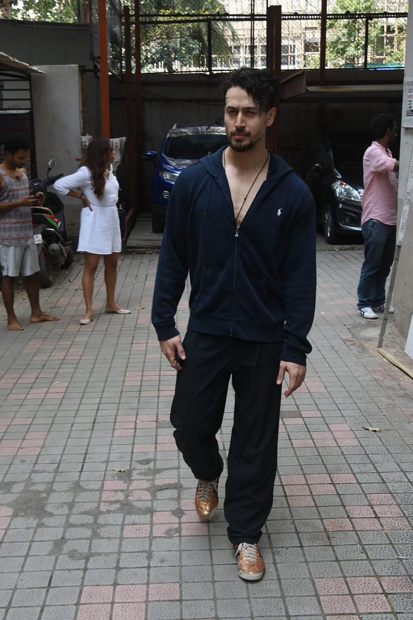 Disha Patani, Ranbir Kapoor, Pooja Hegde, and other celebs clicked across Mumbai