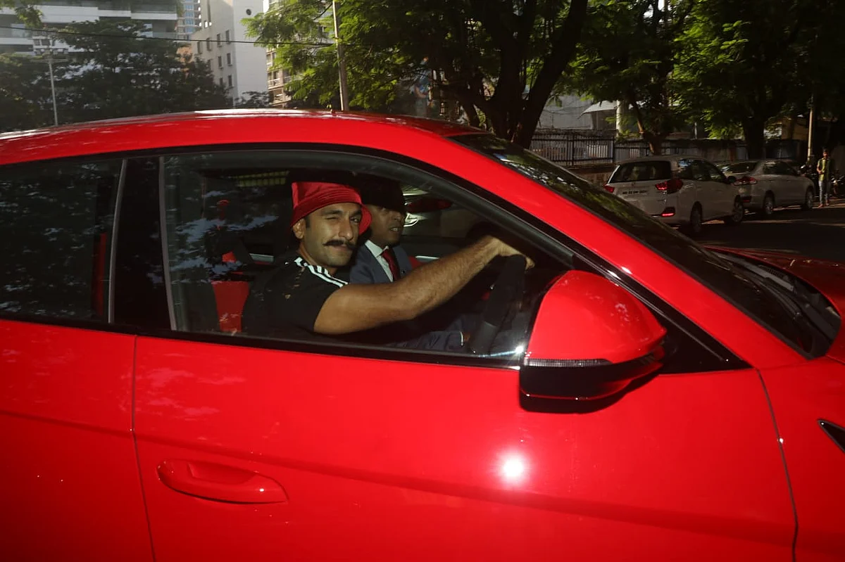 Ranveer Singh flaunts his swanky new Lamborghini worth Rs 3 crore