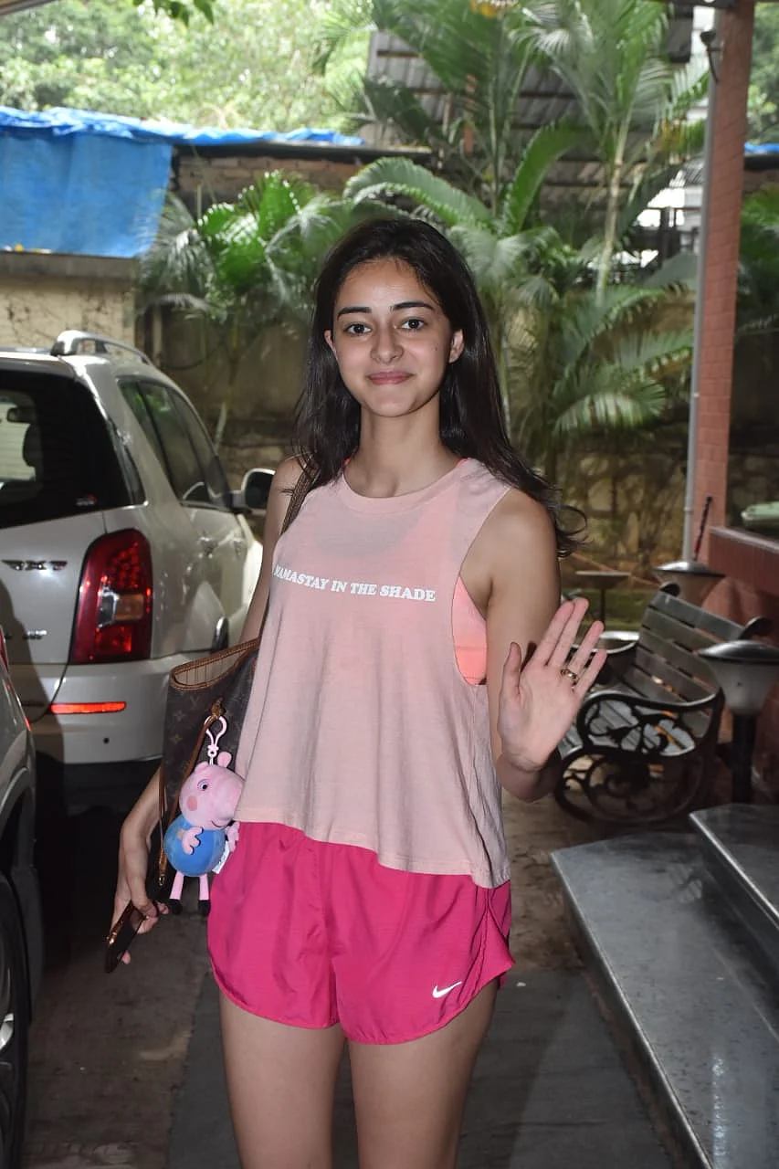 Ananya pandey snapped in andheri