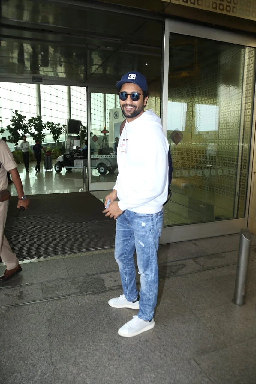 Vicky Kaushal at Mumbai airport