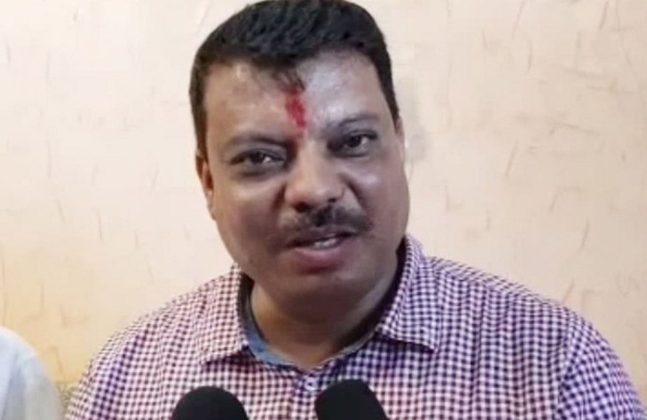 Bhopal: After bitterness, Minister Singhar and ACS hold meet together