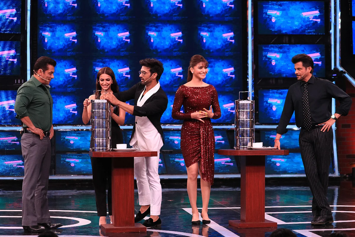 Paagalpanti cast with Salman Khan on the sets of Bigg Boss 13