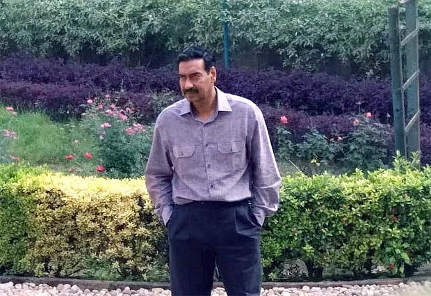 Leaked photos of Ajay Devgn's retro look in 'Maidaan' go viral