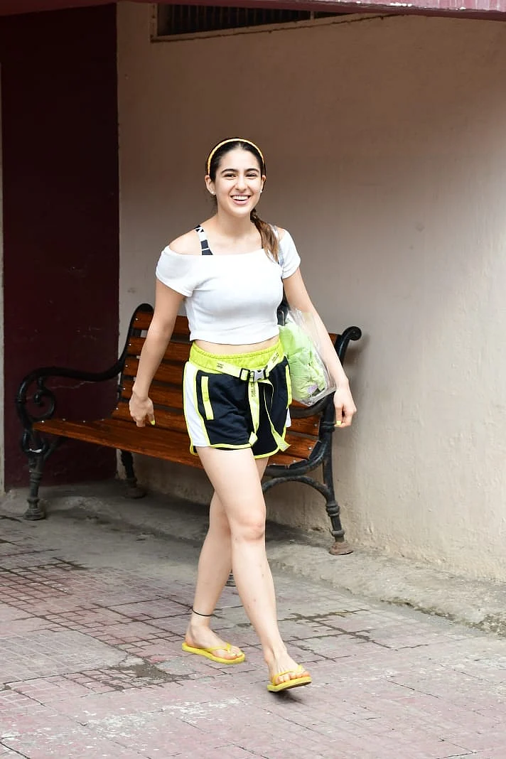 Celebrity Style: Get Sara Ali Khan's chic buckle shorts for just Rs 1800!