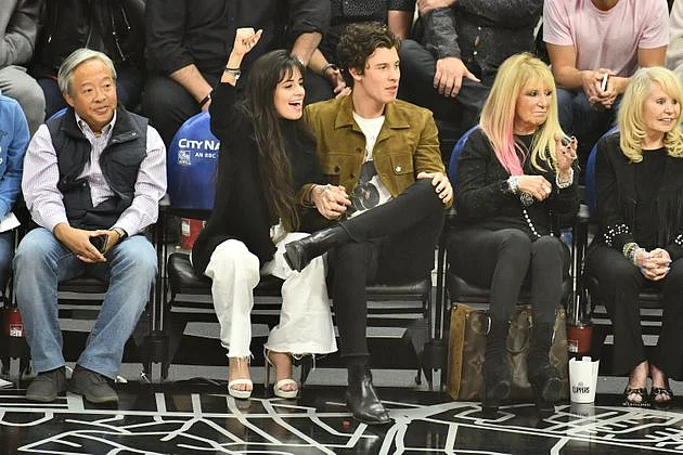 Guys, get a room: Shawn Mendes- Camilla Cabello kissing is making us lovesick, literally!