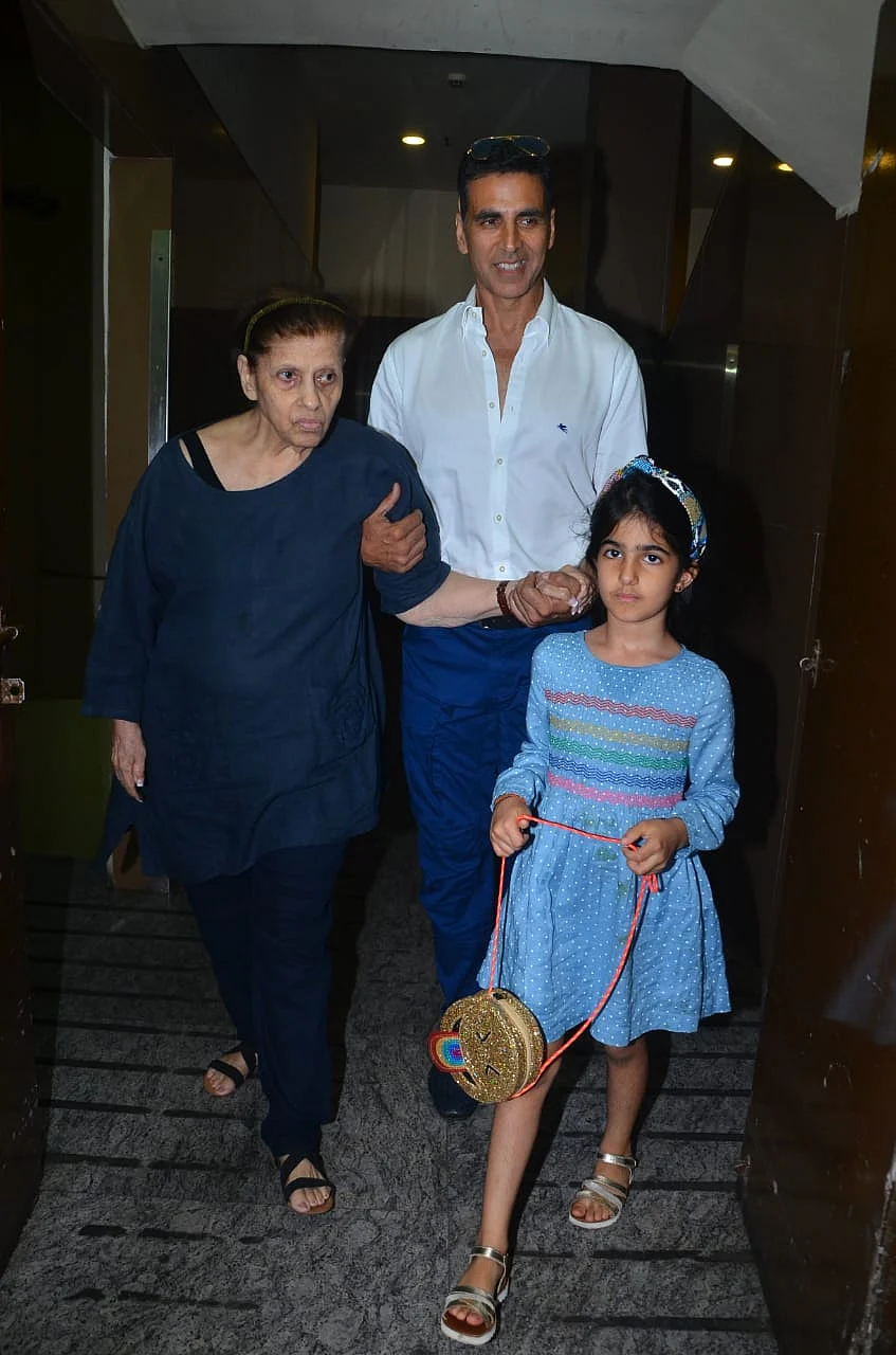 Akshay Kumar's daughter Nitara is already setting fashion goals with her extraordinary sling bag