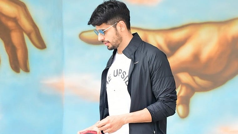Sidharth Malhotra S Jabariya Post Workout Look Has Got Us Saying Marjaavaan Sidharth malhotra latest breaking news, pictures, photos and video news. jabariya post workout look