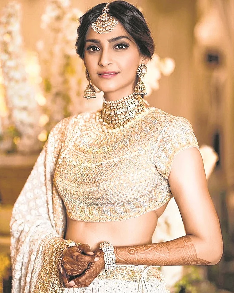 Trousseau shopping made easy for newly married life