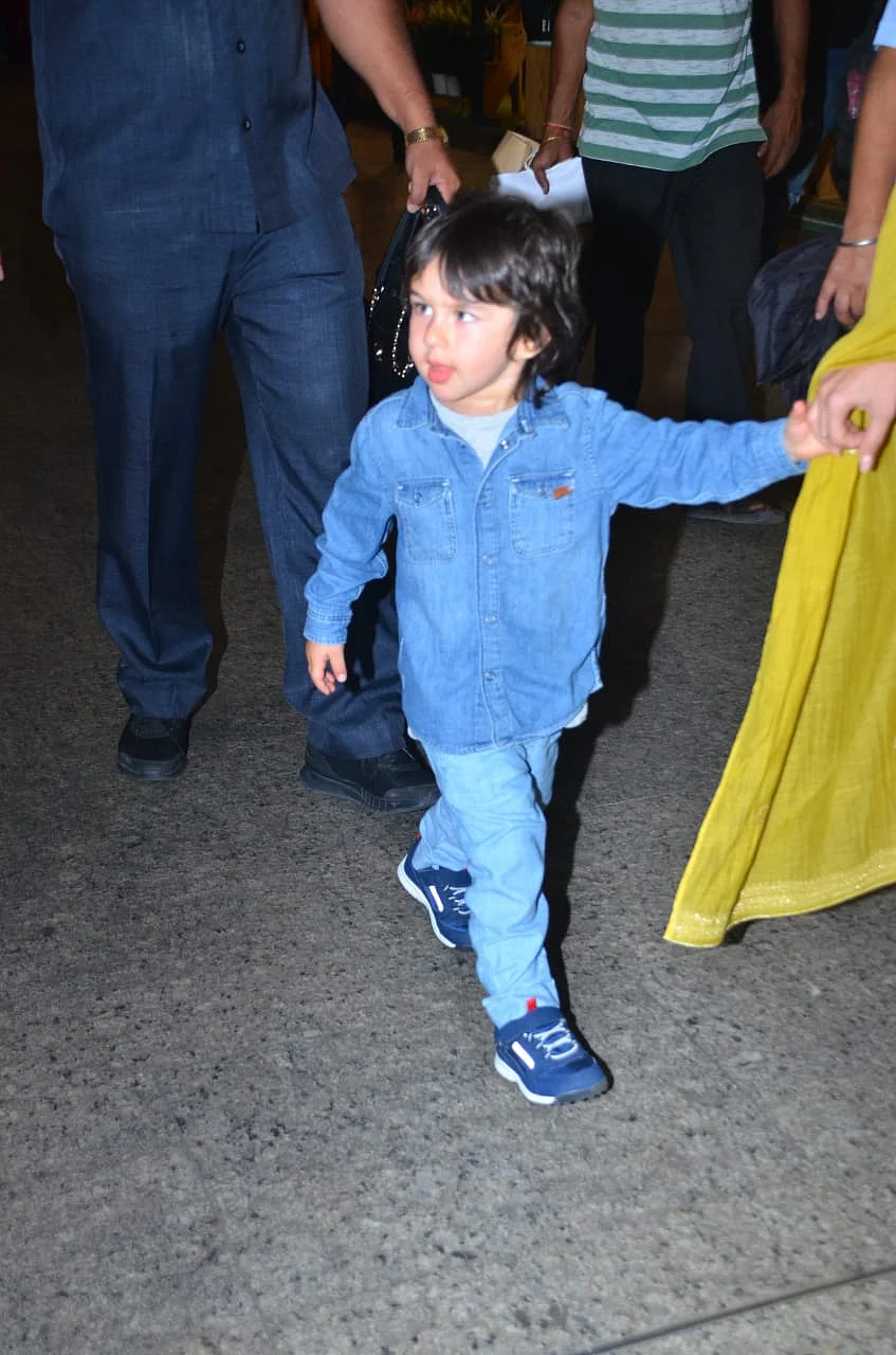 Video: Taimur teases paparazzi by sticking his tongue out at the airport
