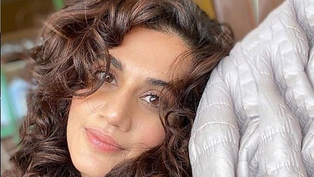 Taapsee Pannu S Boyfriend S Comment On Recent Pic Refutes Break Up Rumours recent pic refutes break up rumours