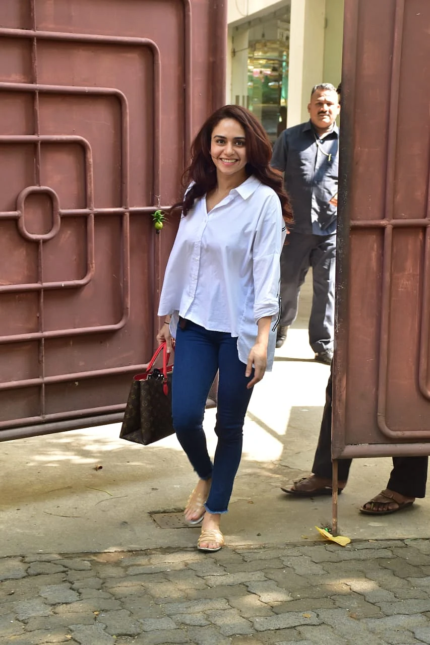 Amruta Khanvilkar