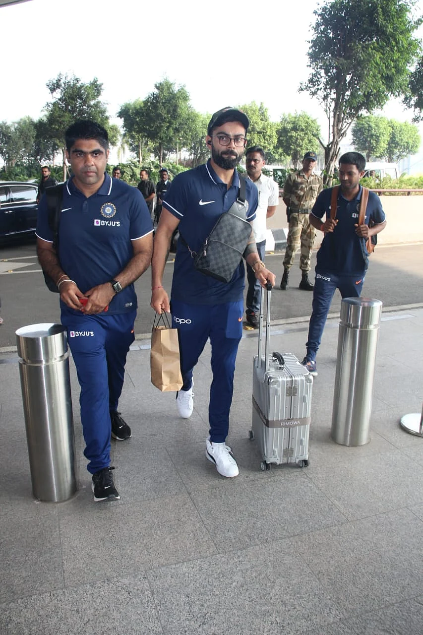 Cost of Anushka Sharma's handbag has more figures than Virat Kohli's run record