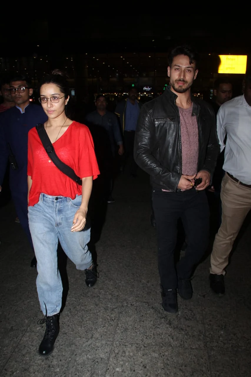 Shraddha Kapoor is a millennial icon as she flaunts her 'no makeup' look at the airport