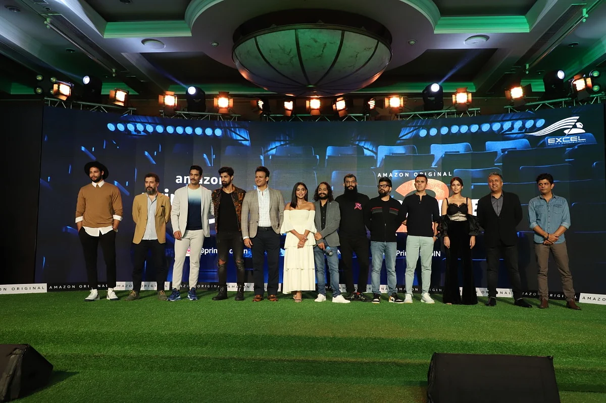 Inside Edge 2: Siddhant Chaturvedi, Sayani Gupta, Vivek Oberoi make for a happy bunch