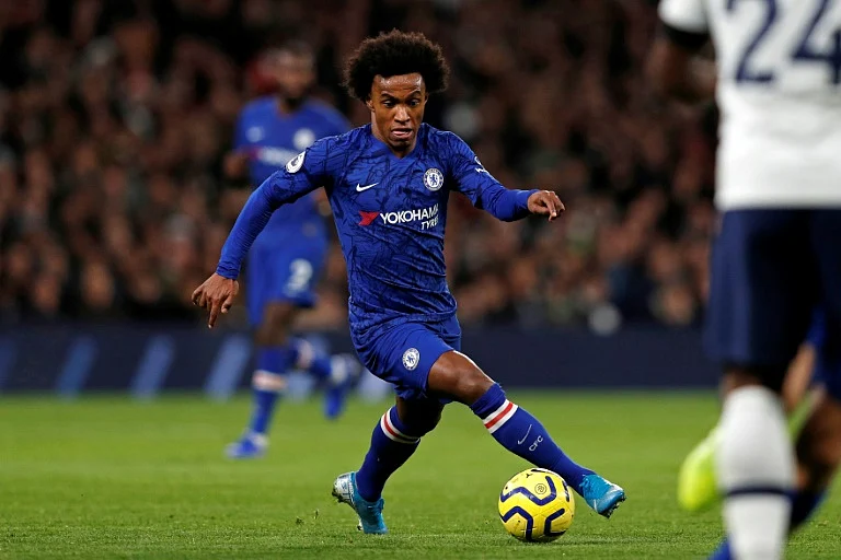 Willian during Chelsea vs Tottenham