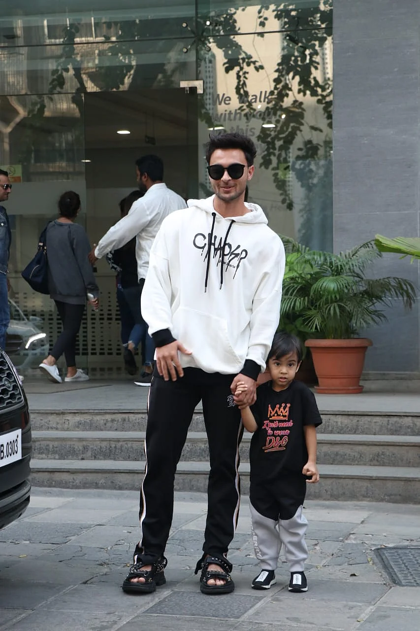 Salman Khan receives the best birthday gift, Arpita Khan Sharma welcomes a baby girl