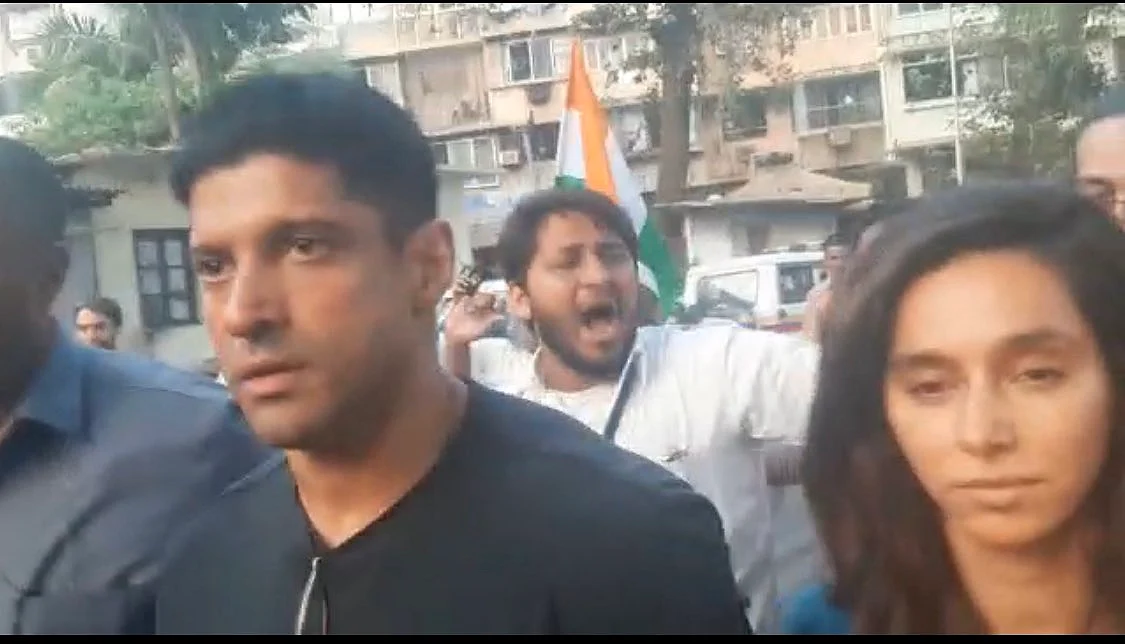 Farhan Akhtar and Shibani Dandekar at August Kranti Maidan, Mumbai