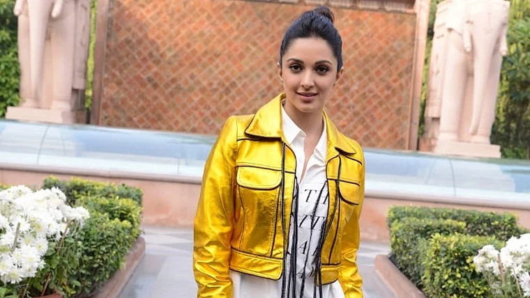 Kiara Advani's golden jacket looks like it has been touched by King Midas