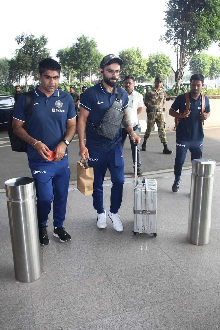 Cost of Anushka Sharma's handbag has more figures than Virat Kohli's run record