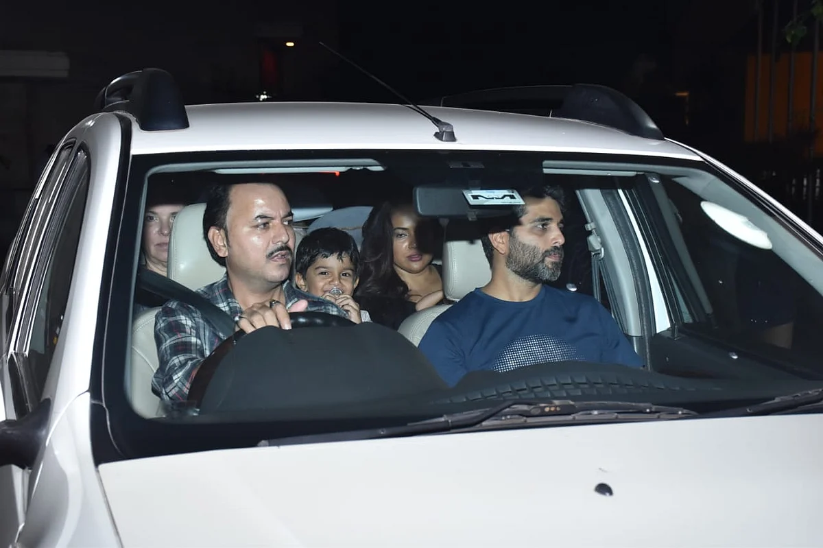 Sameera Reddy with son