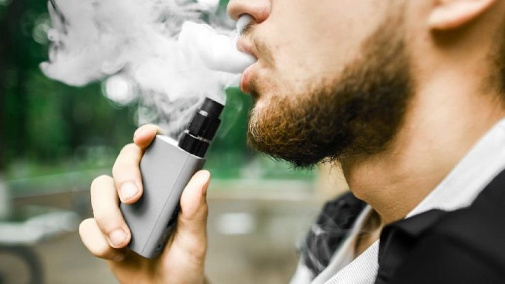 Vaping can lead to hardmetal pneumoconiosis, lung scarring
