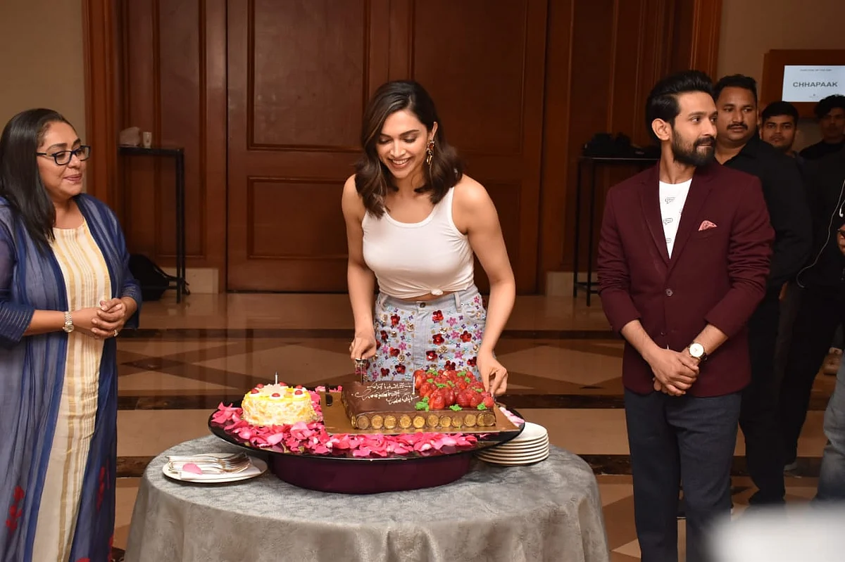 Deepika Padukone, Meghna Gulzar and Vikrant Massey