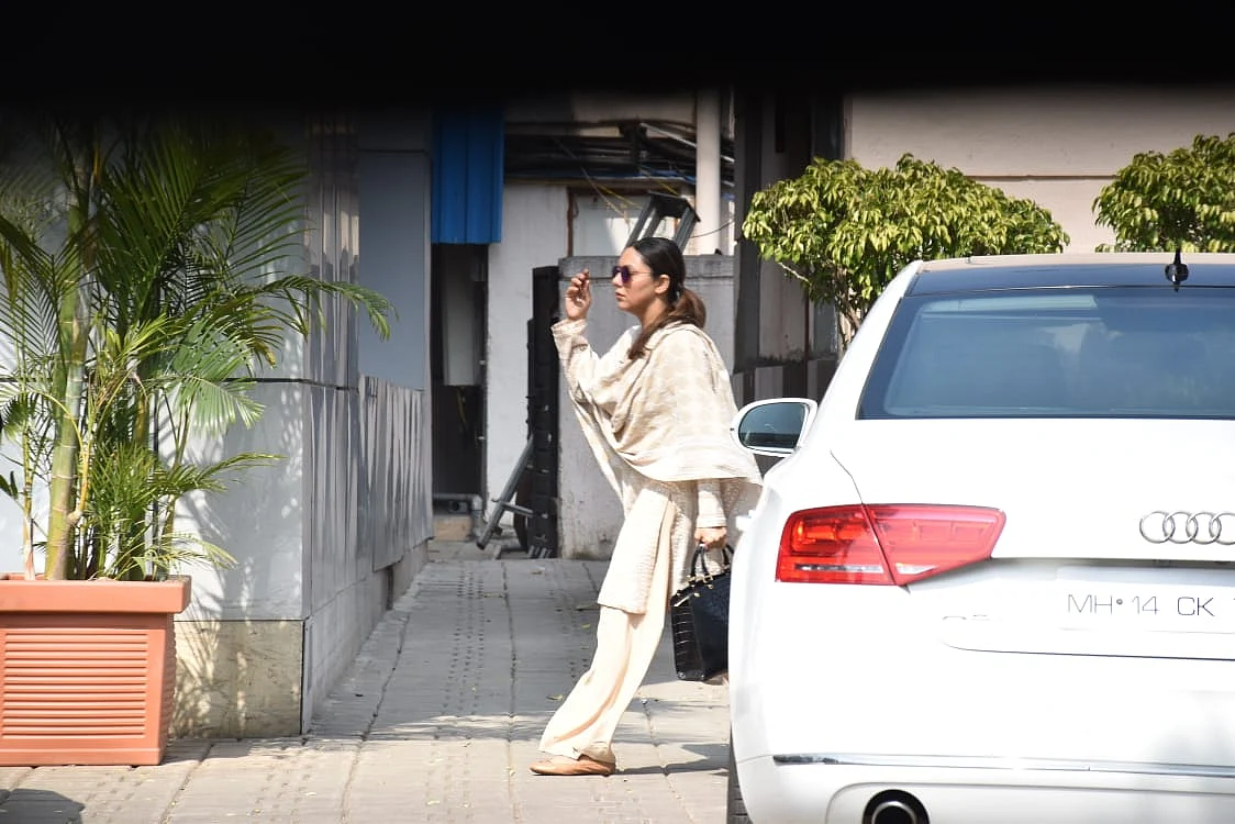 Aishwarya, Amitabh, and other celebs leave for Shweta Bachchan’s mother-in-law Ritu Nanda’s last rites