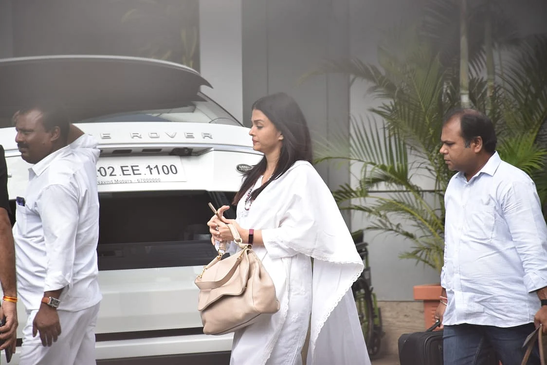 Aishwarya, Amitabh, and other celebs leave for Shweta Bachchan’s mother-in-law Ritu Nanda’s last rites
