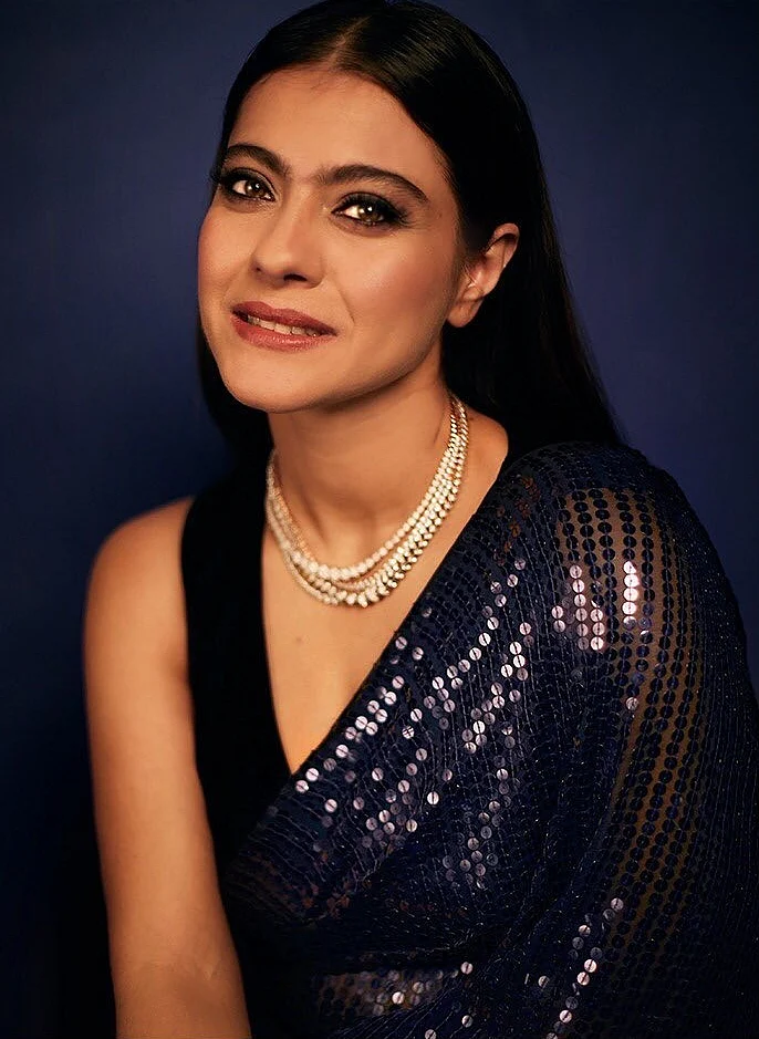 Deepika in Sabyasachi or Kajol in Manish Malhotra - who wore the blue sequined saree better?