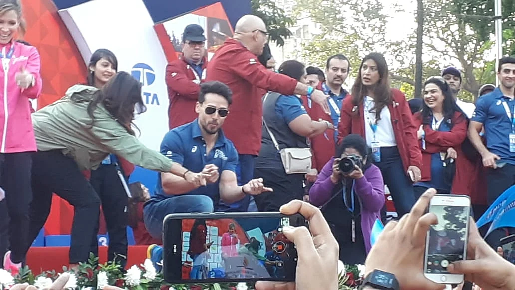 Watch: Tiger Shroff cheers runners at Mumbai Marathon 2020