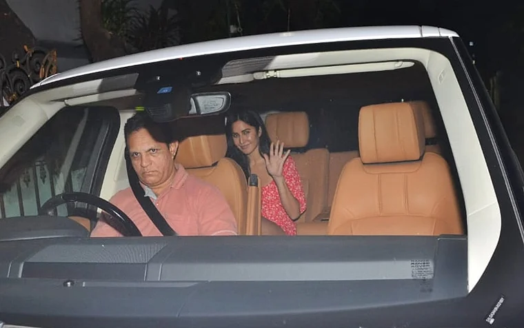 How's the Josh? Vicky Kaushal, Katrina Kaif add fuel to dating rumours, spotted together last night