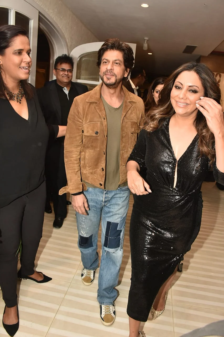 Doting husband Shah Rukh Khan comes to support Gauri at her event and she can't stop smiling; see pics
