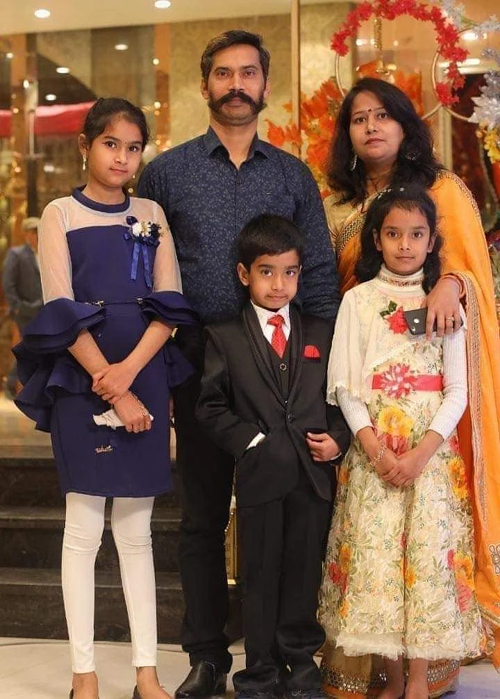 Head Constable Ratan Lal and his family