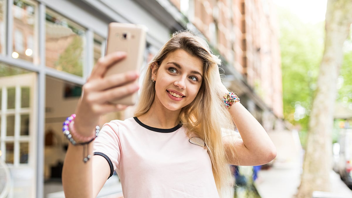 Selfie syndrome picture