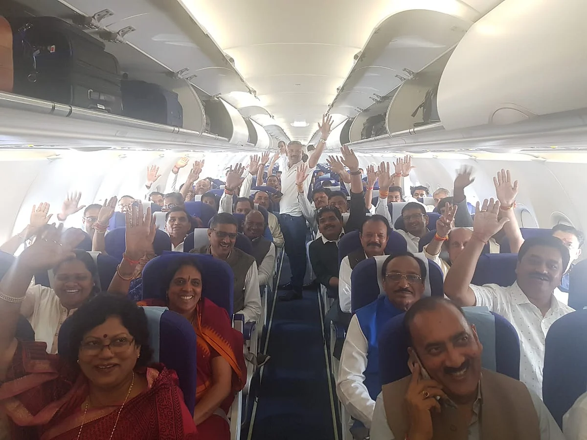 Congress MLAs on the Bhopal-Jaipur flight