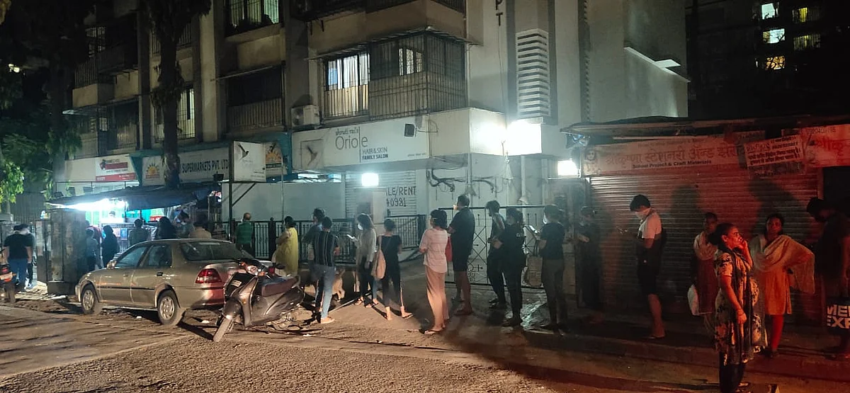 Panic buying in Mumbai after PM Modi announces 21-day lockdown
