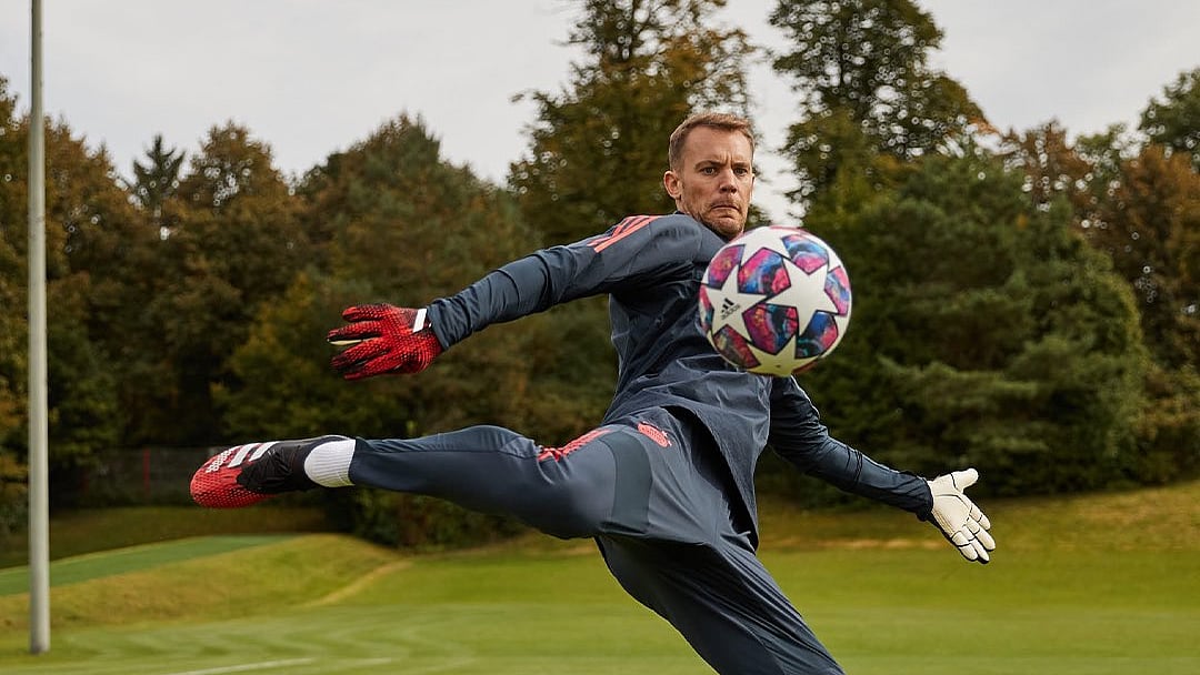 Bayern Munich goalkeeper Manuel Neuer feels �unusual Bayern Munich goalkeeper Manuel Neuer feels �unusual