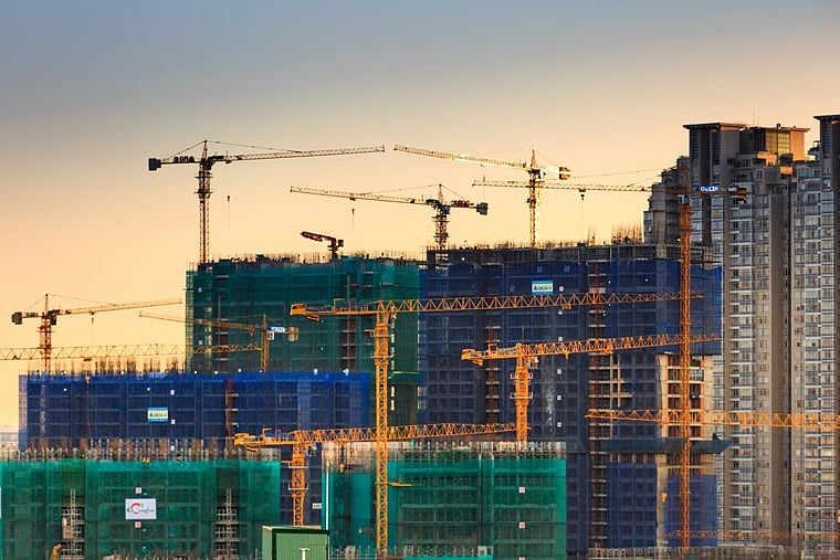Builders go on one day nation-wide strike against rise in price of steel and cement - Vimarsana News