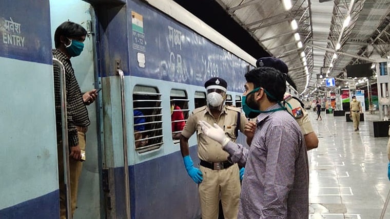 Vishwajeet Kadam Congress mla vishwajeet kadam escaped a major accident when the car he was travelling in rammed into a tree. vishwajeet kadam