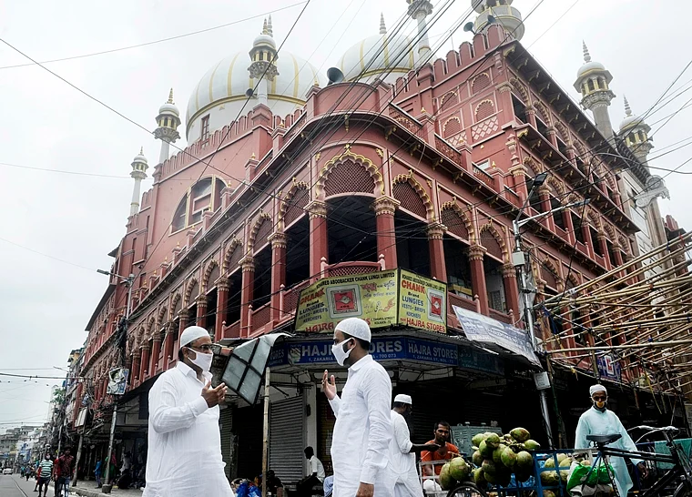Eid ul-Fitr 2020 in Pictures: How Indian Muslims celebrated Eid amid COVID-19