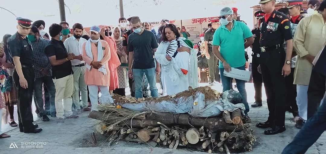 In pics: Family bids adieu to Handwara braveheart Col Ashutosh Sharma, CM Ashok Gehlot pays tribute