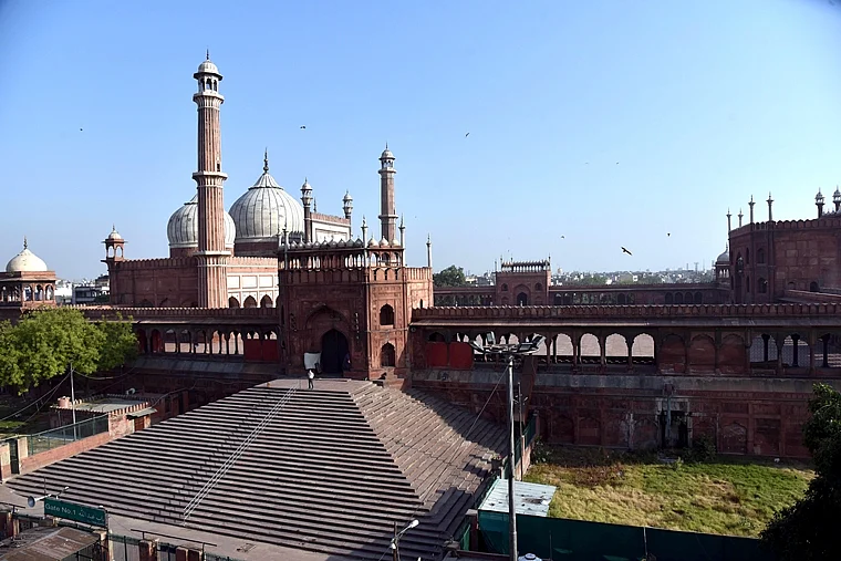 Eid ul-Fitr 2020 in Pictures: How Indian Muslims celebrated Eid amid COVID-19