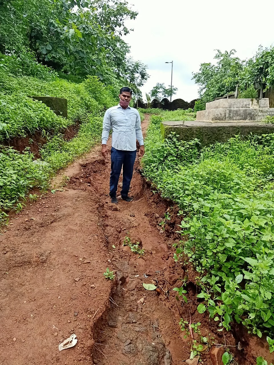 We're only asking for a cemetery, not bungalows, say Thane's Christians