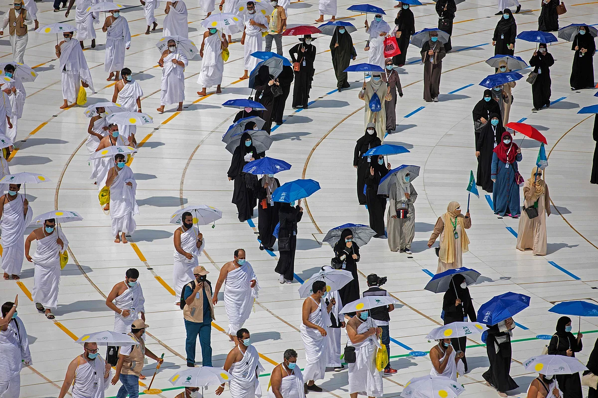 2019 vs 2020: Eerie pics of how COVID-19 has affected the annual Hajj pilgrimage performed by Muslims