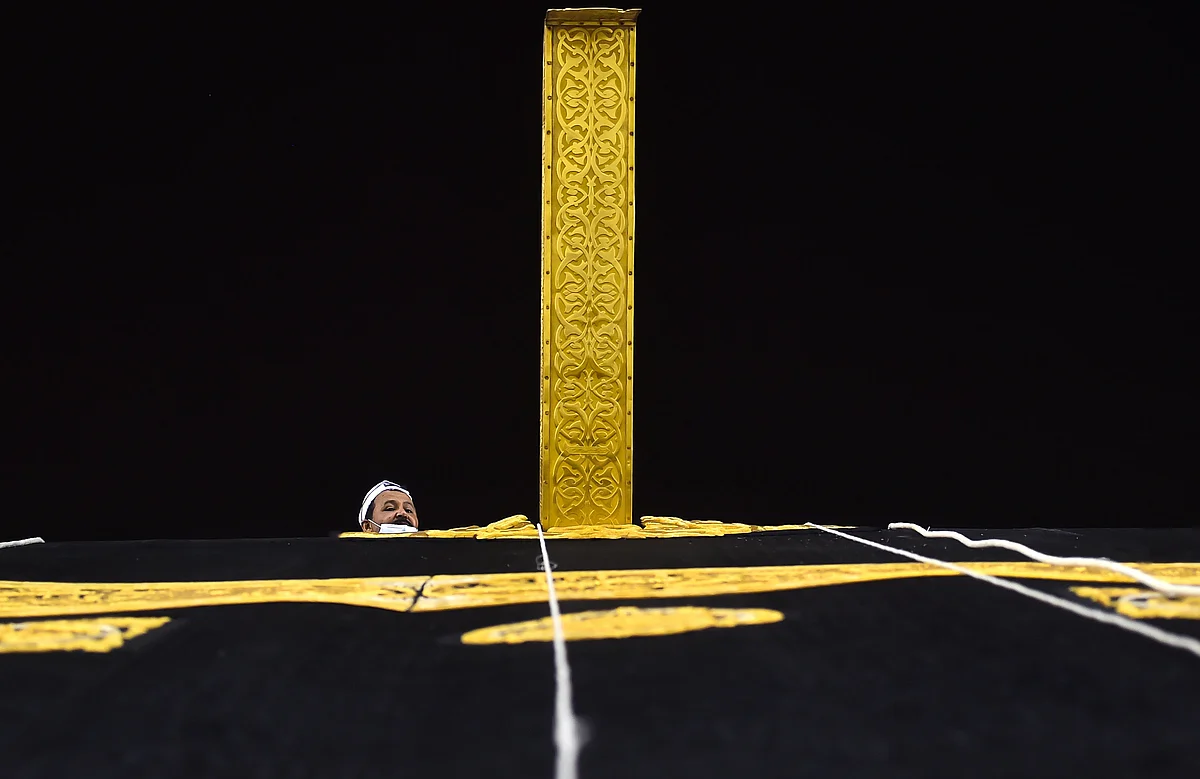 2019 vs 2020: Eerie pics of how COVID-19 has affected the annual Hajj pilgrimage performed by Muslims