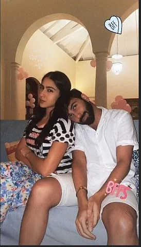 Inside pictures from Sara Ali Khan's 25th birthday bash