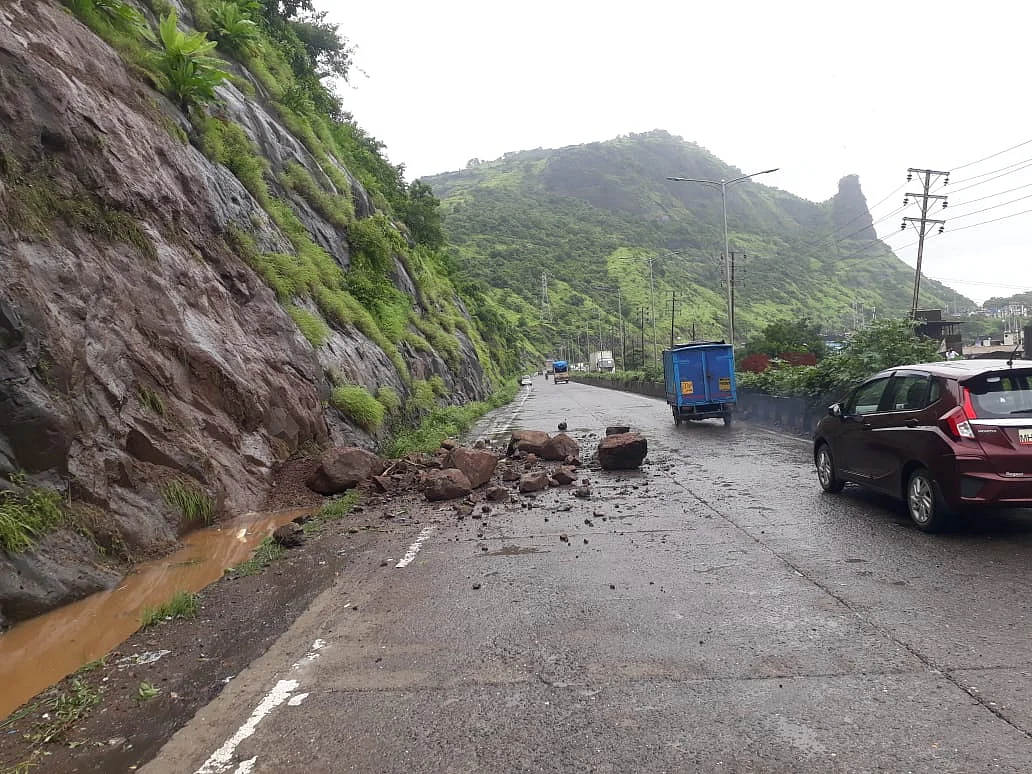 Thane: Heavy rains trigger mudslide near Mumbra Bypass Road; no casualties reported