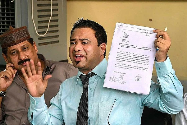 Dr Kafeel Khan