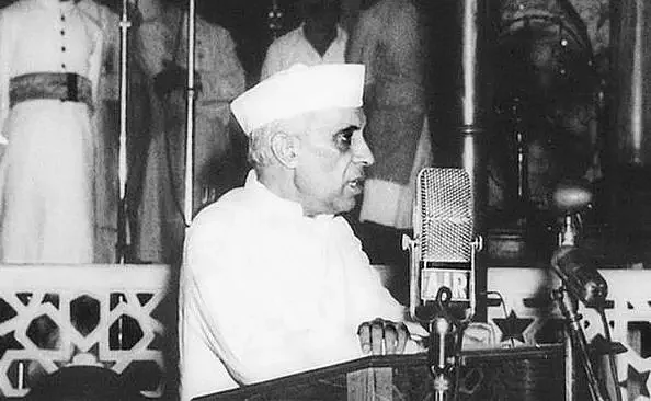 Jawaharlal Nehru declares India's freedom